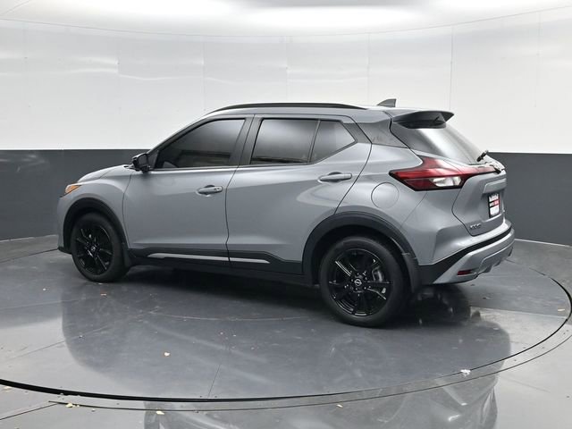 Used 2023 Nissan Kicks SR w/ SR Premium Package image 5