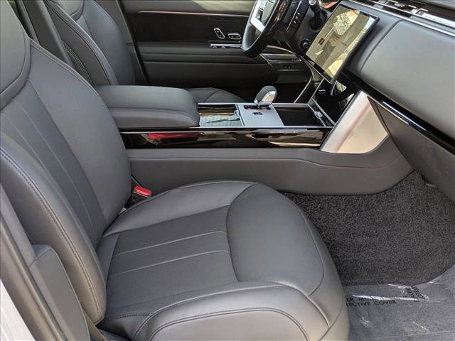 Used 2025 Land Rover Range Rover Long Wheelbase SE image 23