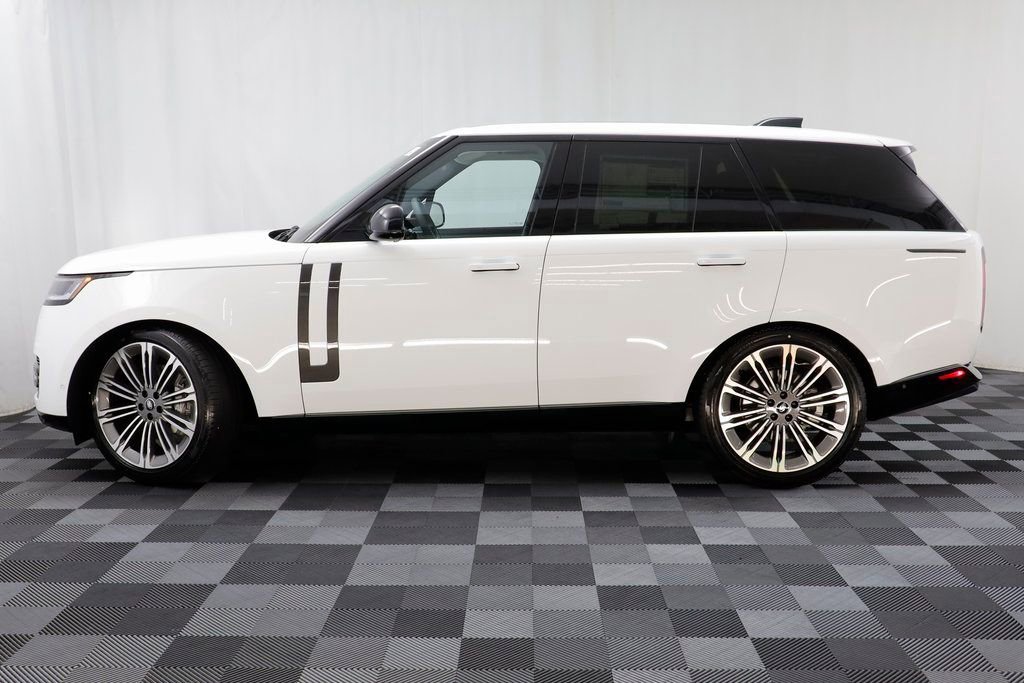 New 2025 Land Rover Range Rover SE image 5