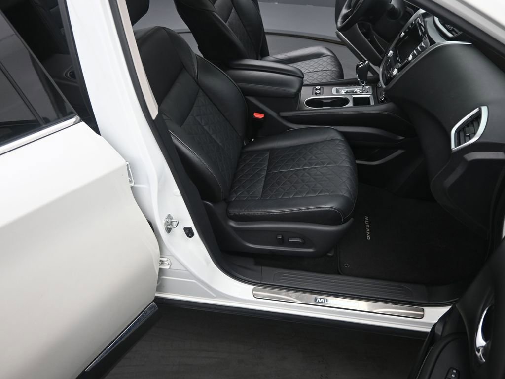 Used 2019 Nissan Murano Platinum w/ Cargo Package image 19