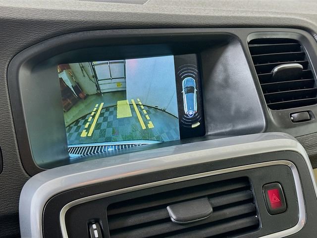 Used 2016 Volvo V60 T5 Platinum image 15