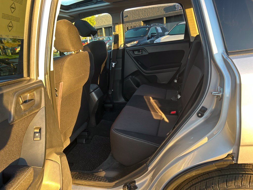 Used 2014 Subaru Forester 2.5i Premium w/ Popular Package #2 AWD/4WD image 21