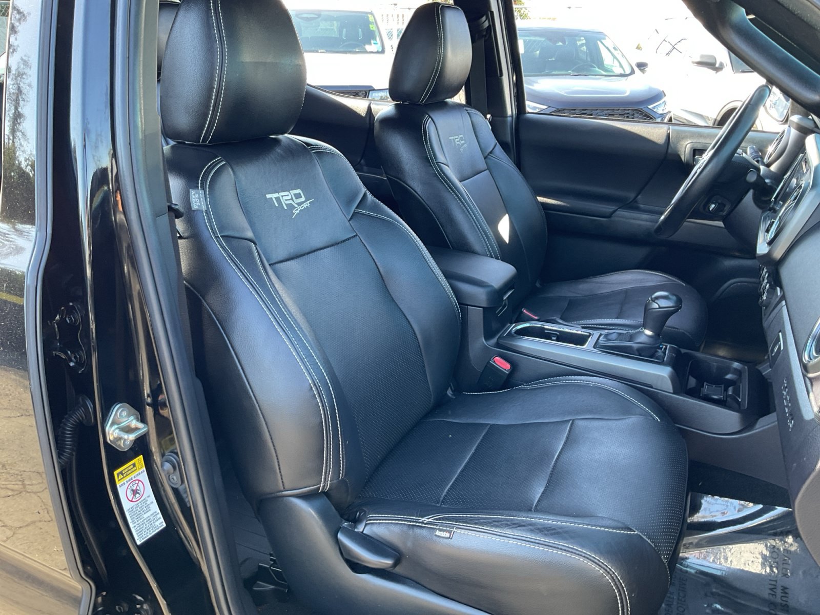 Used 2016 Toyota Tacoma TRD Sport AWD/4WD image 21