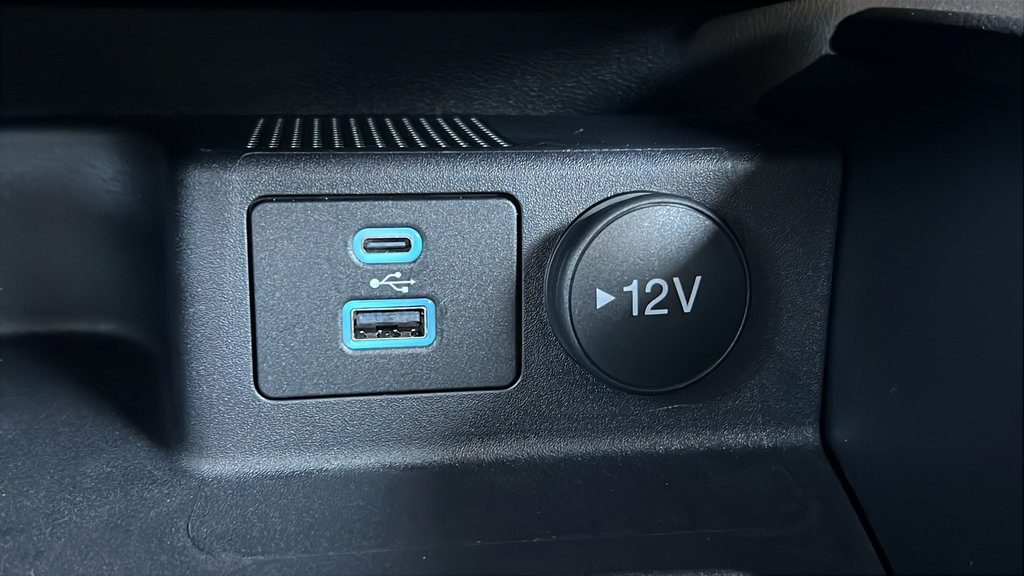 Used 2023 Ford Escape Active w/ Tech Pack #1 AWD/4WD image 23