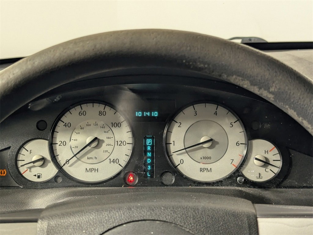 Used 2010 Chrysler 300 Touring image 16