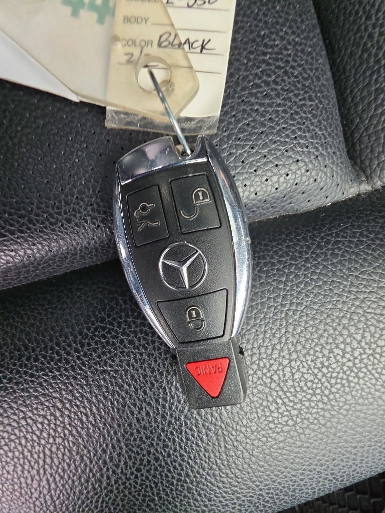 Used 2013 Mercedes-Benz E 350 4MATIC Sedan image 35