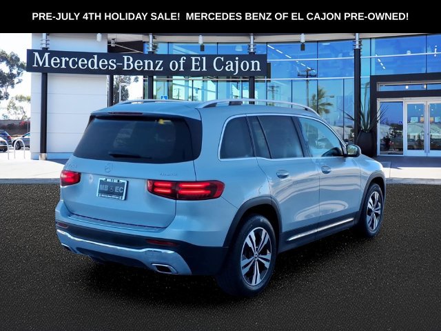 Used 2026 Mercedes-Benz GLB 250 4MATIC image 4
