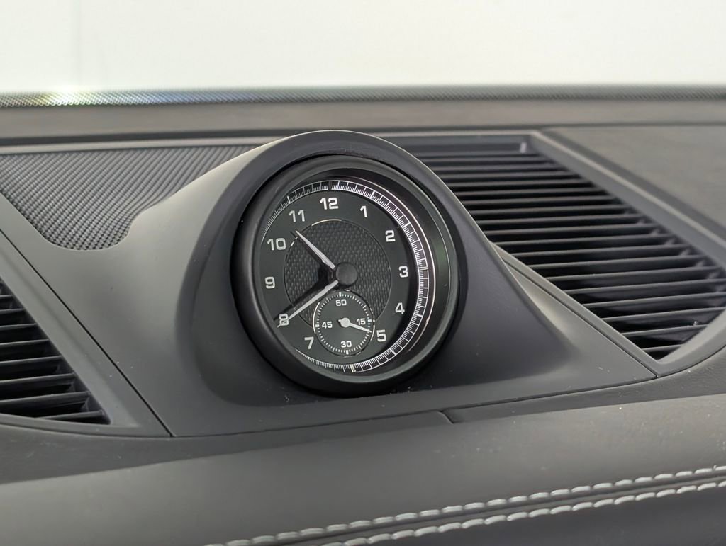 New 2026 Porsche Macan image 30