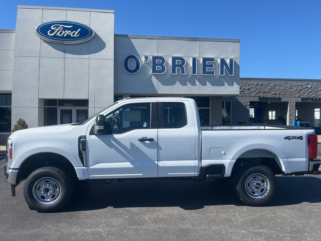 New 2026 Ford F250 XL w/ XL Chrome Package image 2