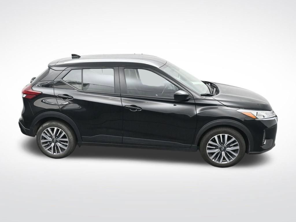 Used 2024 Nissan Kicks SV FWD image 24