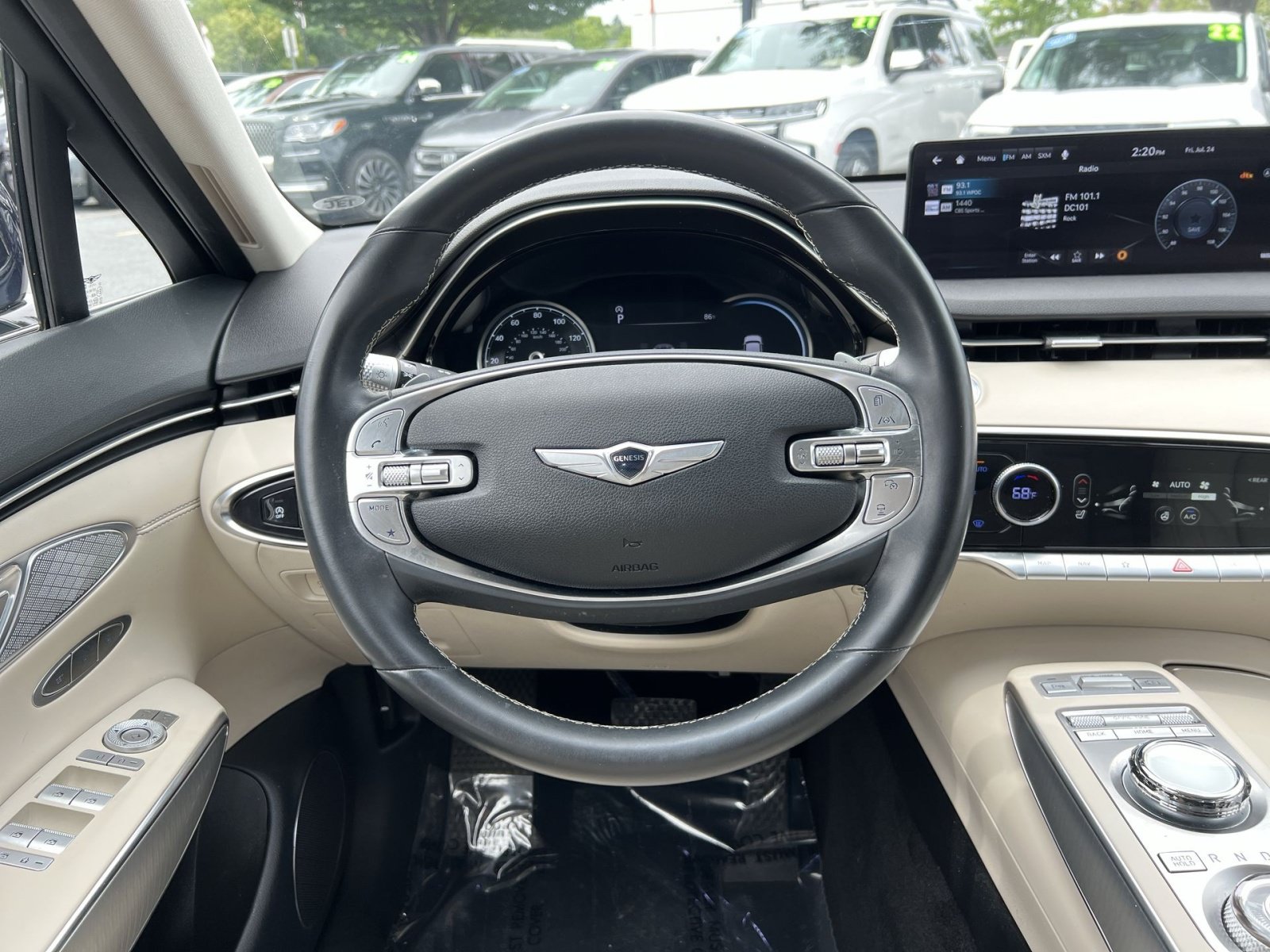 Used 2024 Genesis GV70 2.5T w/ Select Package AWD/4WD image 16