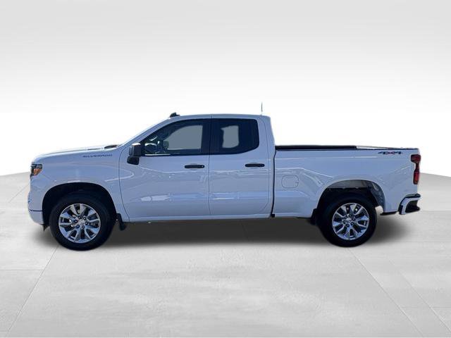 Used 2026 Chevrolet Silverado 1500 Custom AWD/4WD image 12