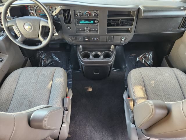 Used 2025 Chevrolet Express 3500 LS RWD image 29