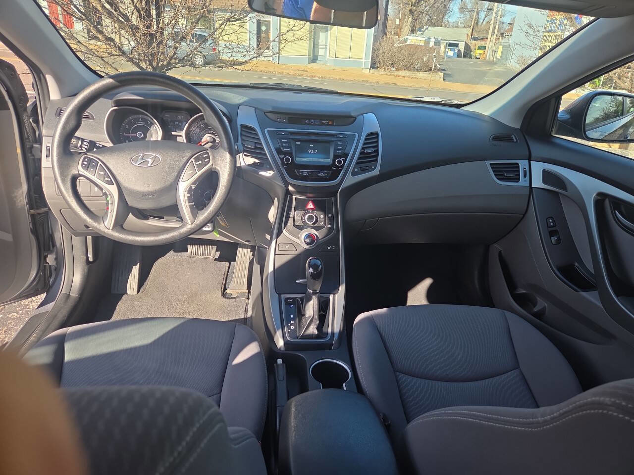 Used 2014 Hyundai Elantra SE w/ Option Group 02 image 6