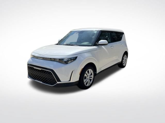 Used 2023 Kia Soul LX FWD image 7