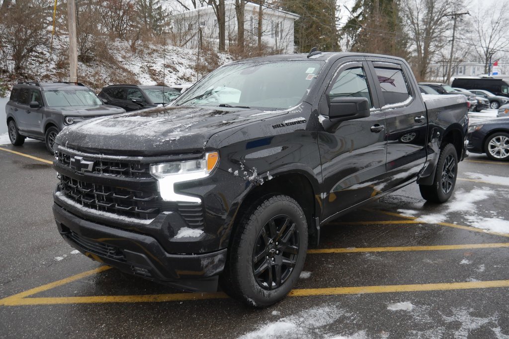Used 2022 Chevrolet Silverado 1500 RST w/ LPO, Dark Essentials Package image 4