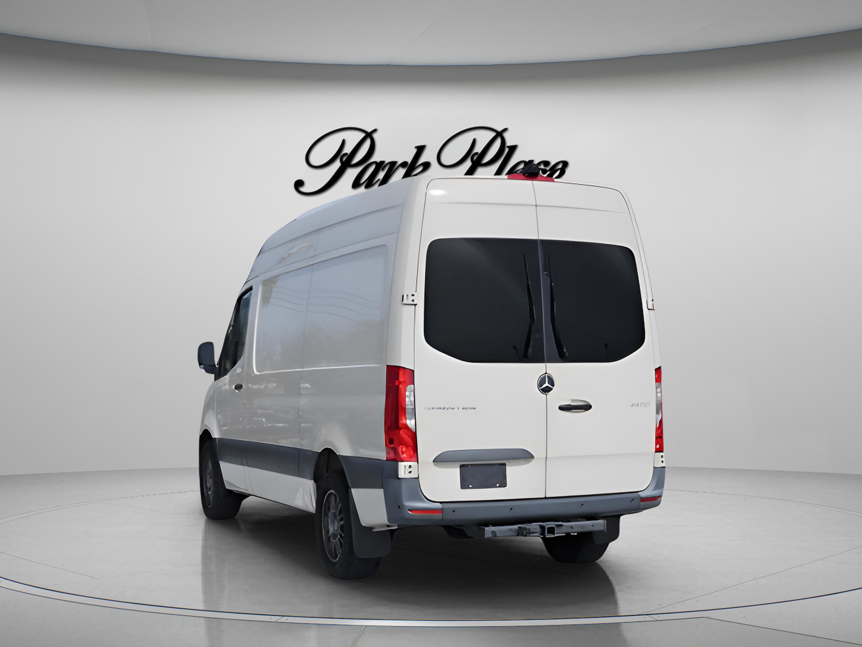 Used 2023 Mercedes-Benz Sprinter 144 Cargo image 3