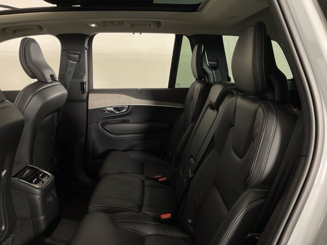 Certified 2024 Volvo XC90 T8 Ultimate w/ Protection Package AWD/4WD image 32