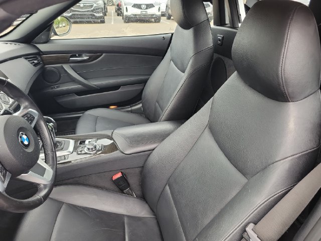 Used 2015 BMW Z4 sDrive28i RWD image 5