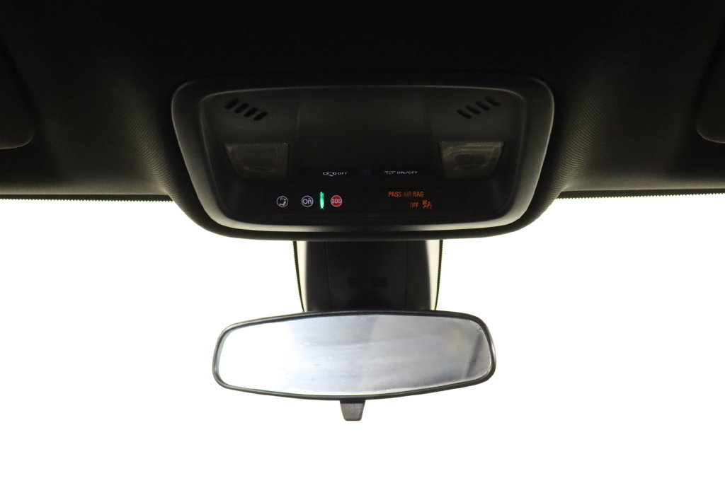 Used 2023 Chevrolet Traverse LS FWD image 25