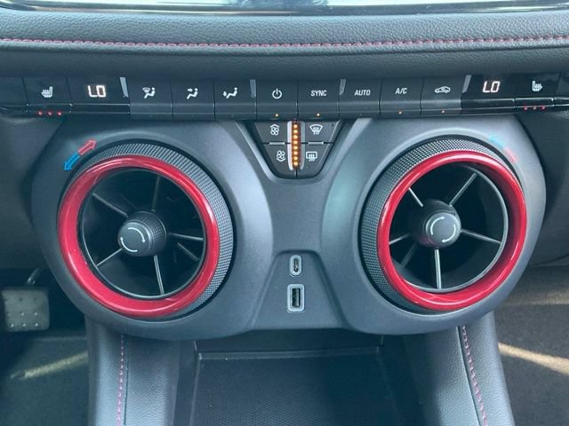 Used 2022 Chevrolet Blazer RS FWD image 29