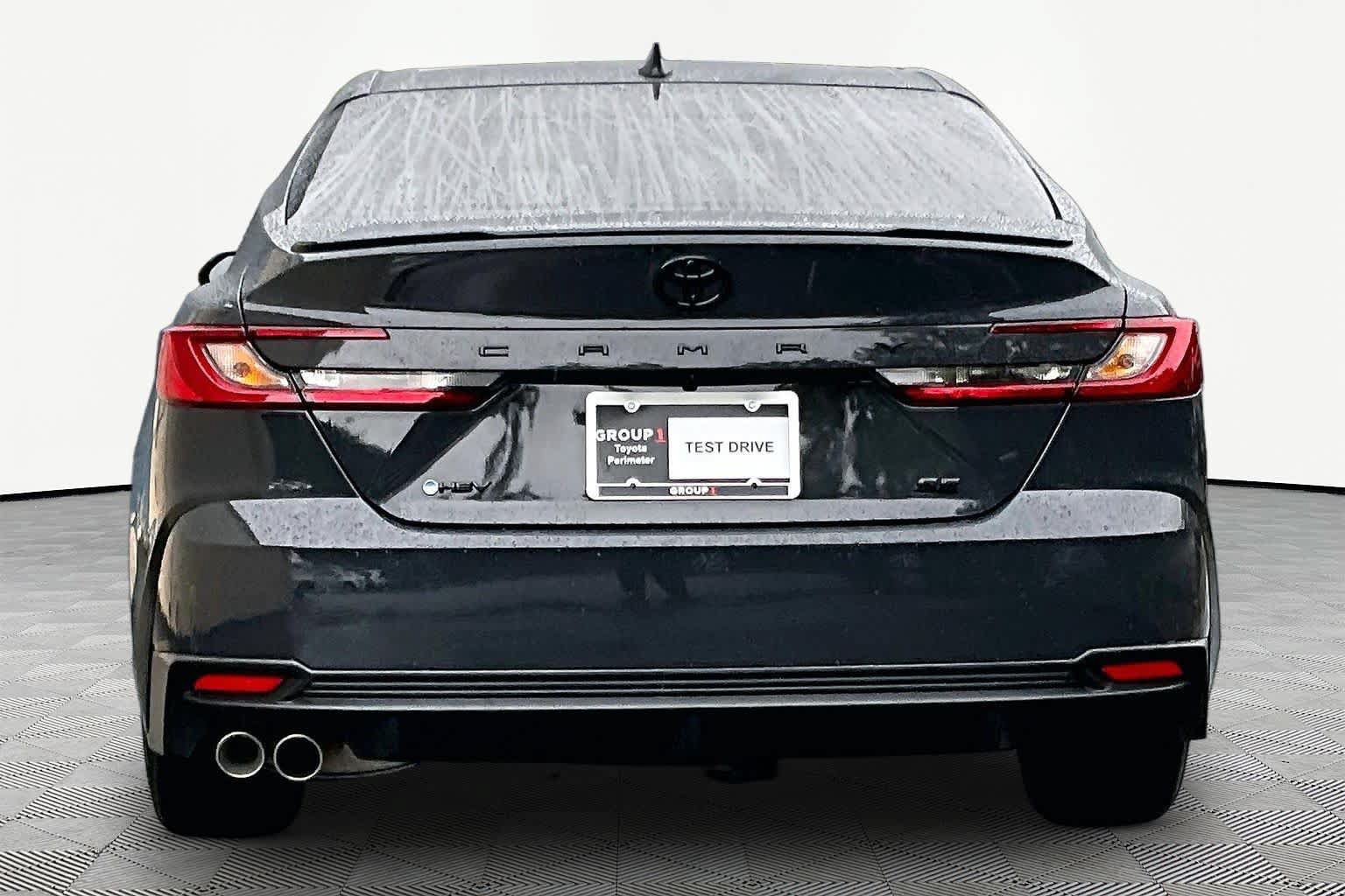 Used 2026 Toyota Camry SE FWD image 5
