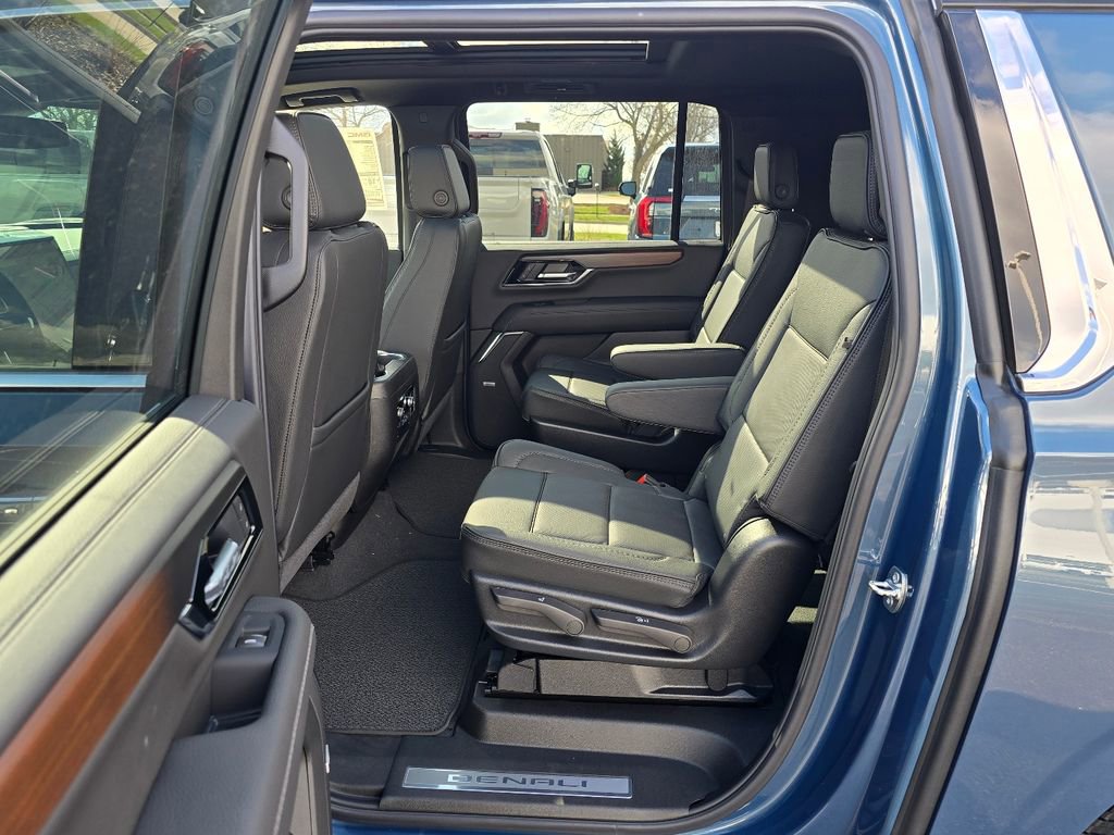 New 2026 GMC Yukon XL Denali w/ Sun & Power Step Package AWD/4WD image 26