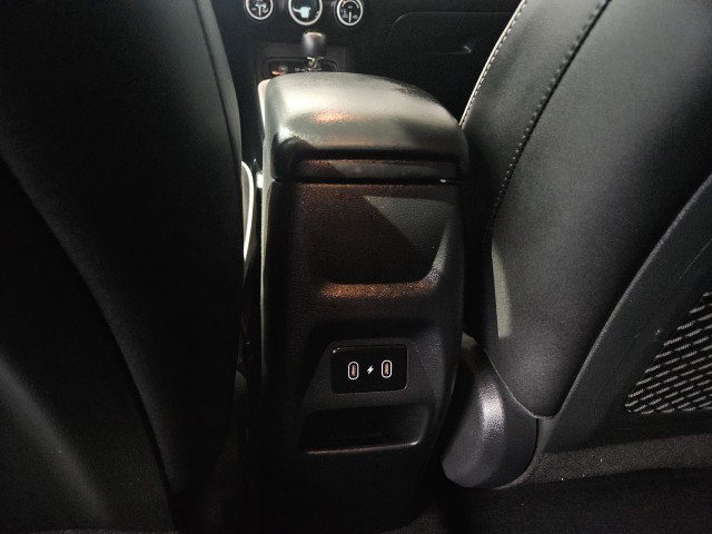Used 2026 Hyundai Venue SEL FWD image 20