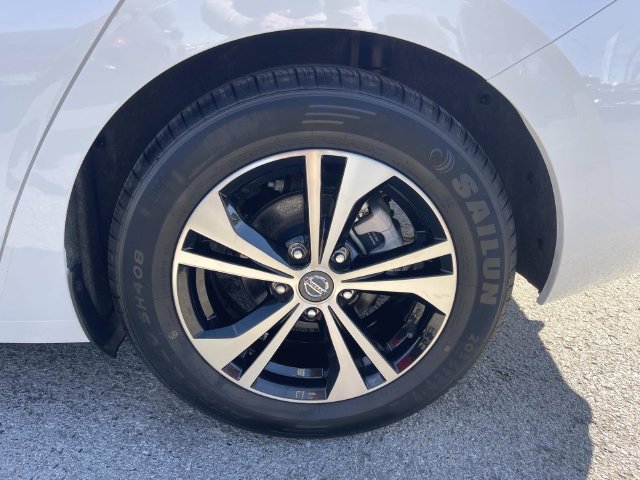 Used 2023 Nissan Sentra SV FWD image 11