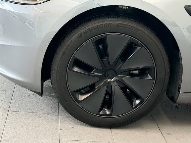 Used 2025 Tesla Model 3 Long Range RWD image 4