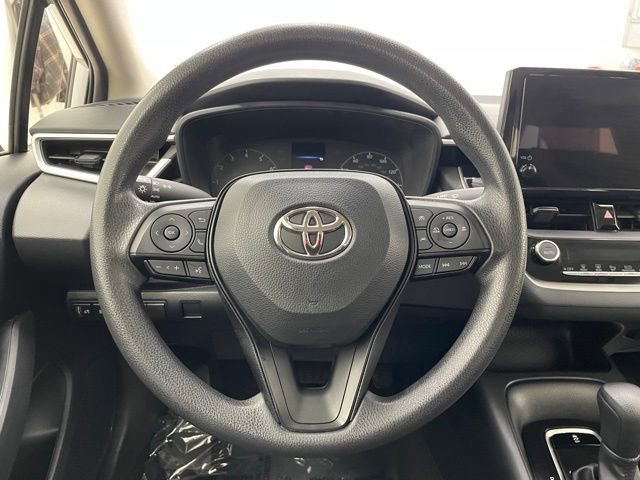 Used 2023 Toyota Corolla LE image 10