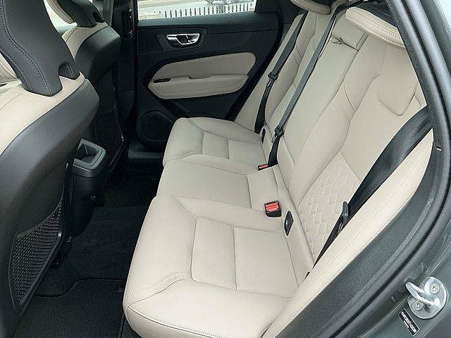 New 2026 Volvo XC60 B5 Plus w/ Climate Package AWD/4WD image 14
