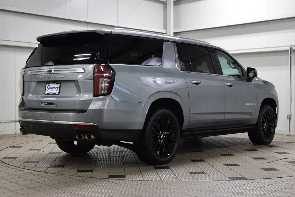Used 2024 Chevrolet Suburban High Country AWD/4WD image 8