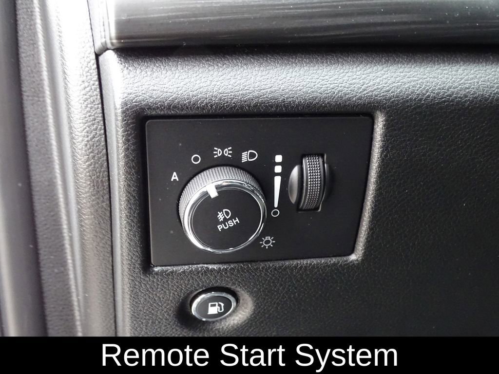 Used 2021 Jeep Grand Cherokee Laredo X image 19