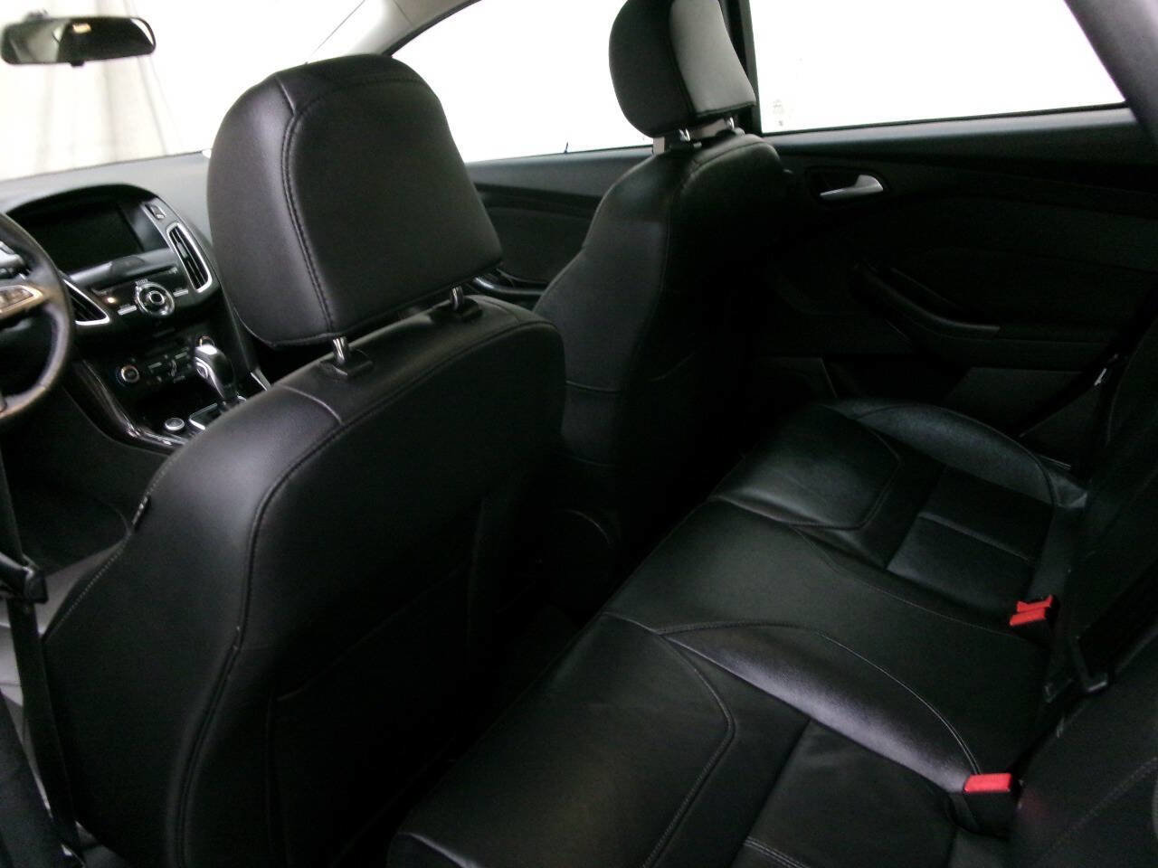 Used 2015 Ford Focus Titanium image 15