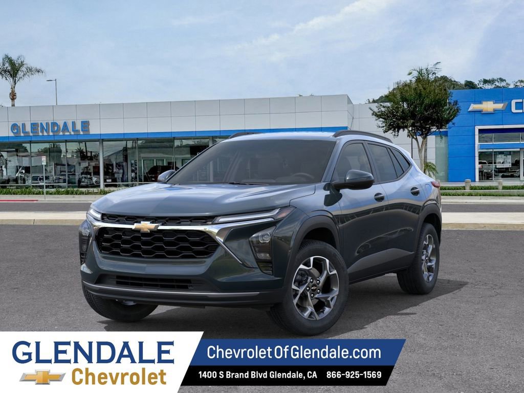 New 2026 Chevrolet Trax LT w/ Driver Confidence Package FWD image 6