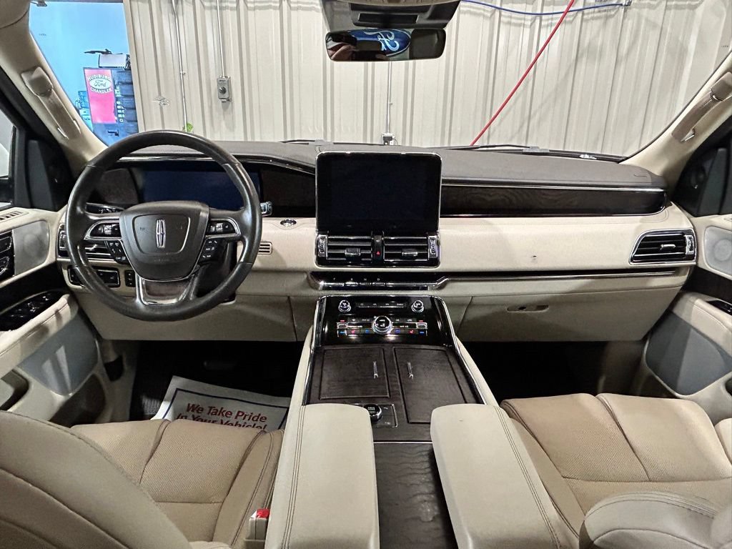 Used 2021 Lincoln Navigator L Reserve AWD/4WD image 15