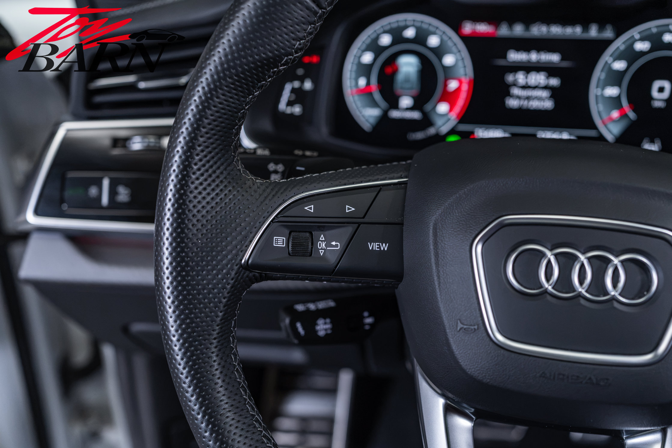 Used 2024 Audi SQ8 Premium Plus AWD/4WD image 31