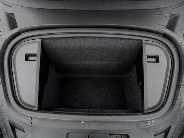 Used 2023 Porsche Taycan image 25