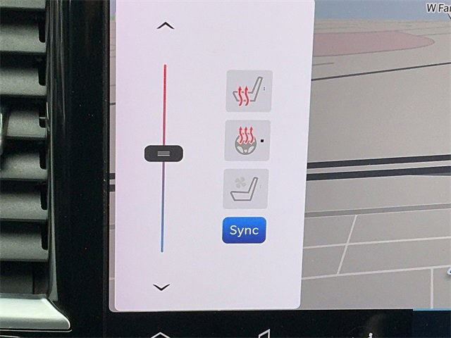 Used 2025 Chrysler Pacifica Limited image 26