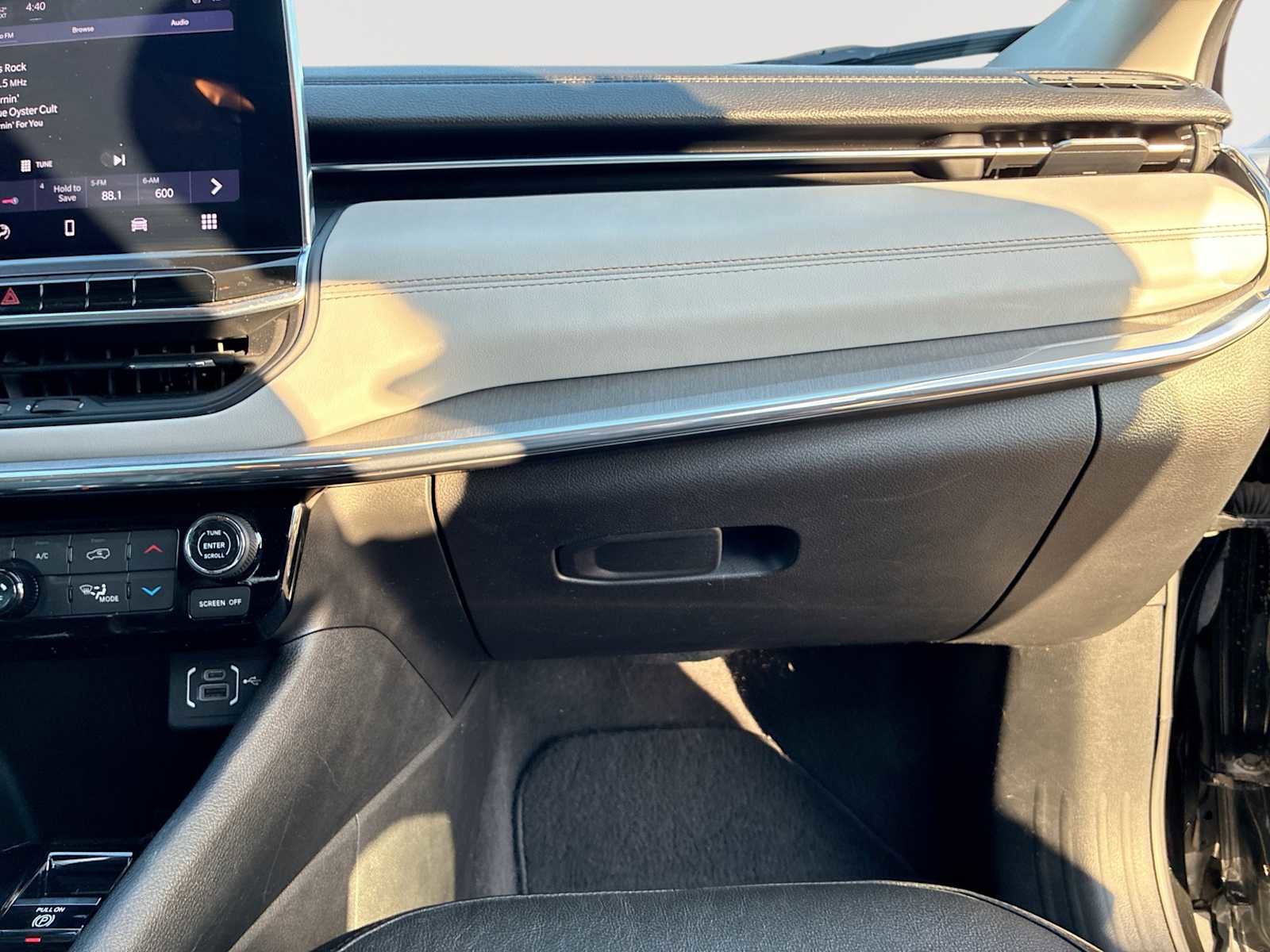 Used 2022 Jeep Compass Limited w/ Sun and Sound Group image 29