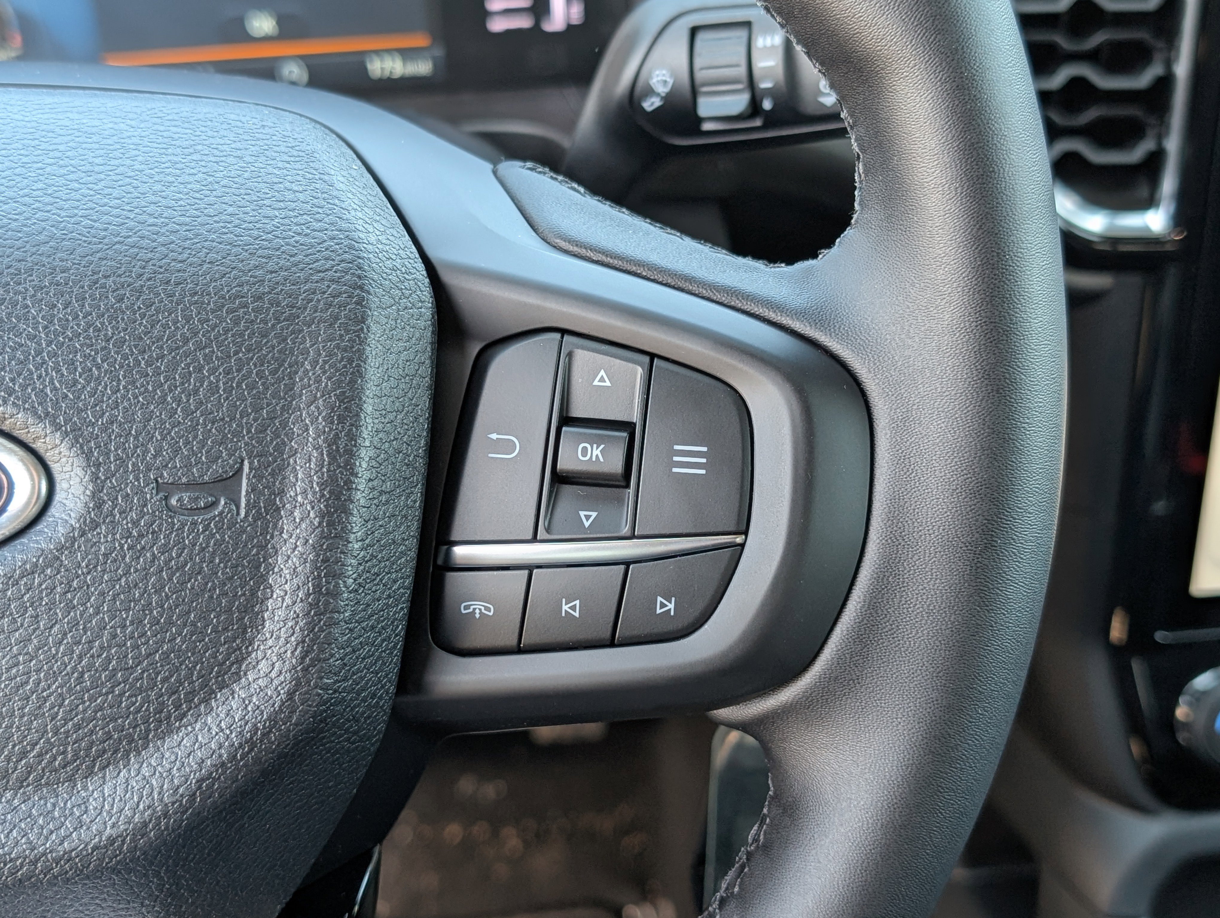 New 2026 Ford Ranger XLT w/ Equipment Group 301A High image 18