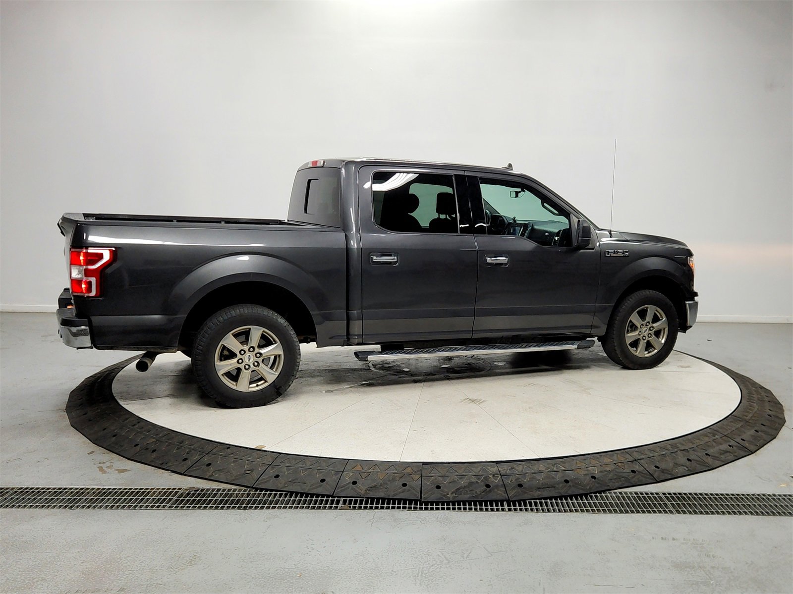 Used 2020 Ford F150 XLT w/ Equipment Group 302A Luxury image 8