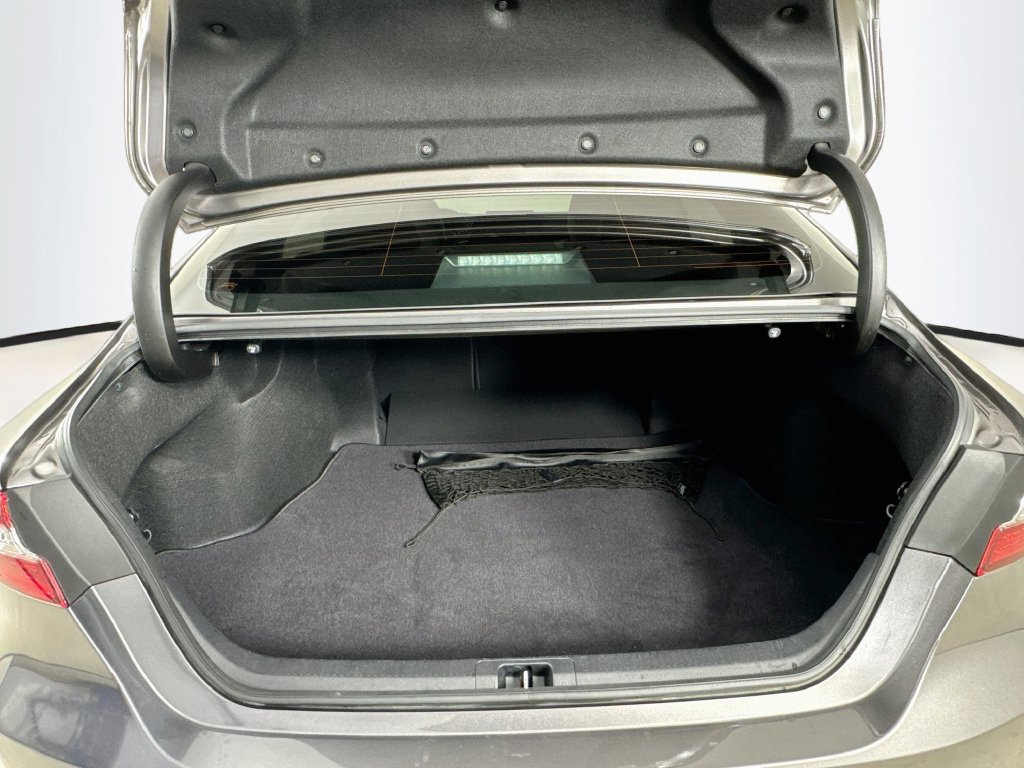 Used 2021 Toyota Camry XLE FWD image 30