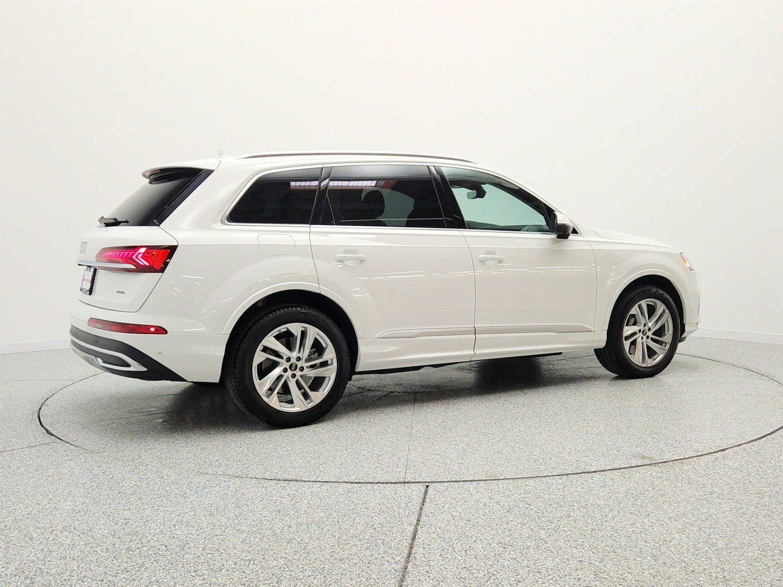 Used 2024 Audi Q7 2.0T Premium AWD/4WD image 5