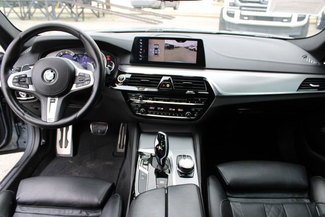 Used 2018 BMW M550i xDrive AWD/4WD image 17
