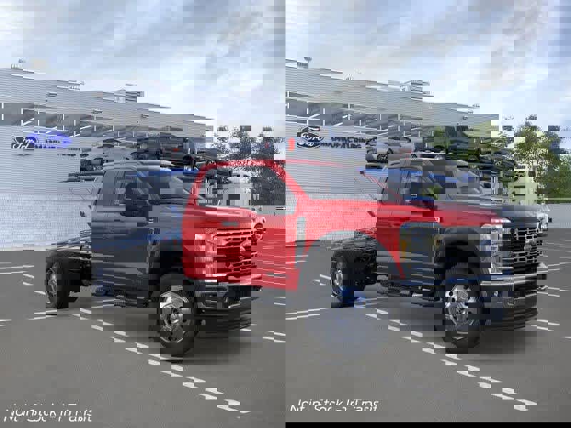 New 2026 Ford F550 4x4 SuperCab Super Duty image 7