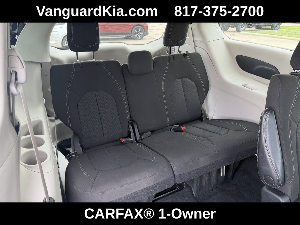 Used 2022 Chrysler Voyager LX FWD image 32