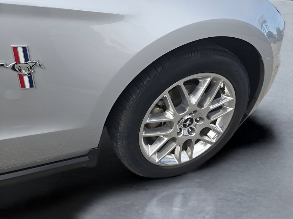 Used 2012 Ford Mustang Premium RWD image 34