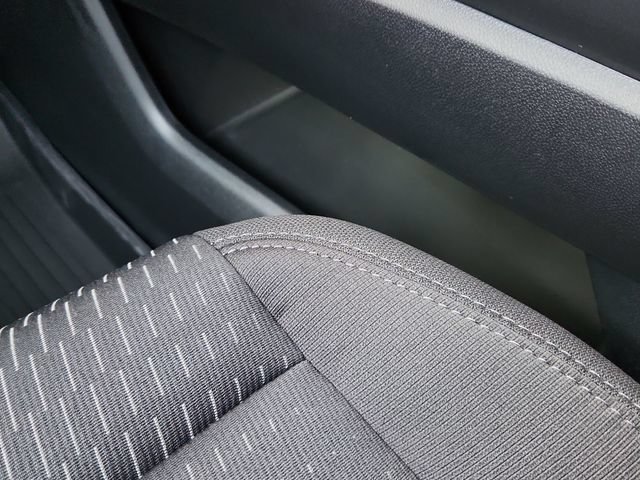 New 2027 Chevrolet Equinox LT w/ LPO, Floor Liner Package FWD image 31